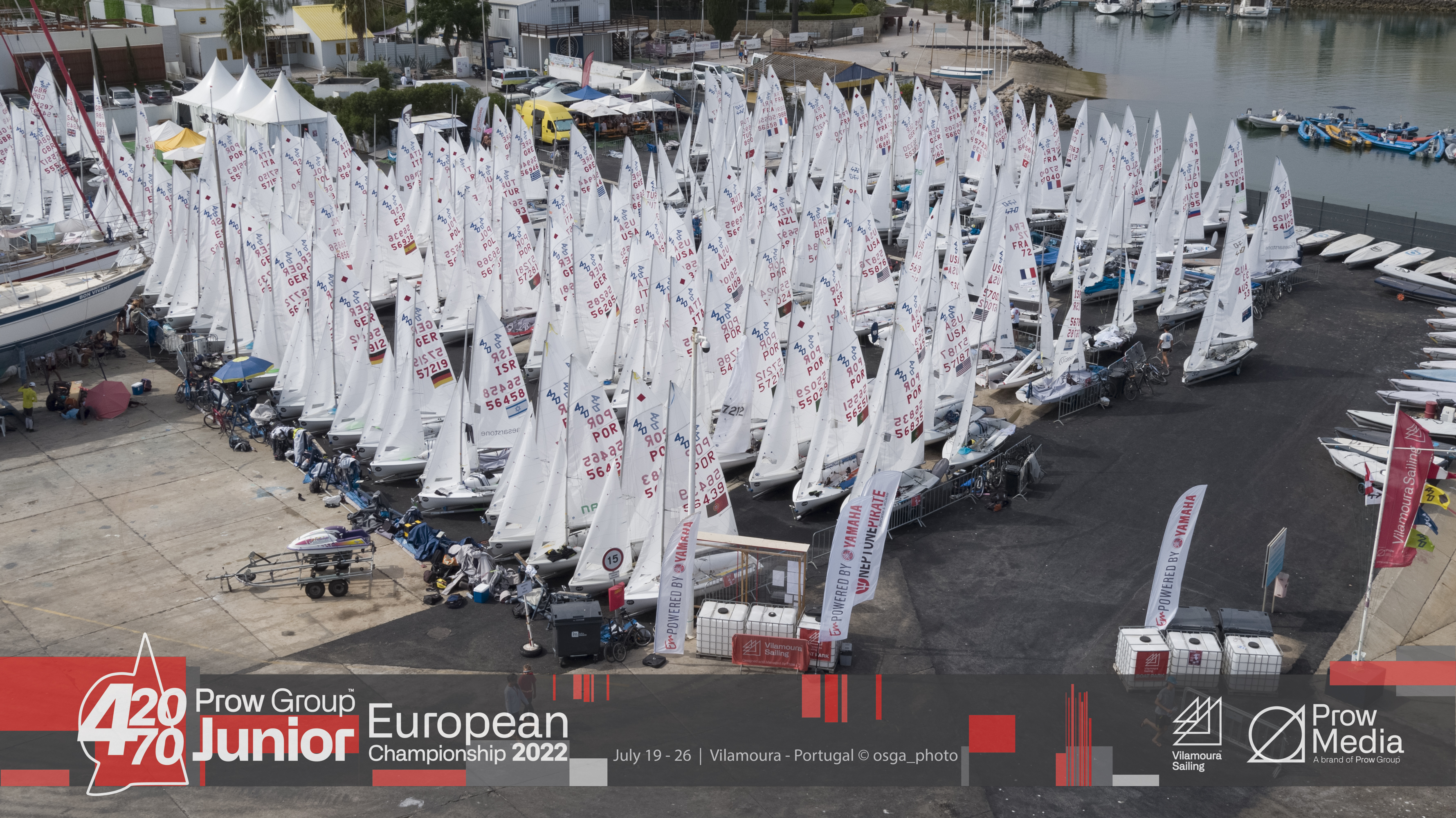 One more day without wind in Vilamoura - 2022 420 & 470 Junior Europeans
